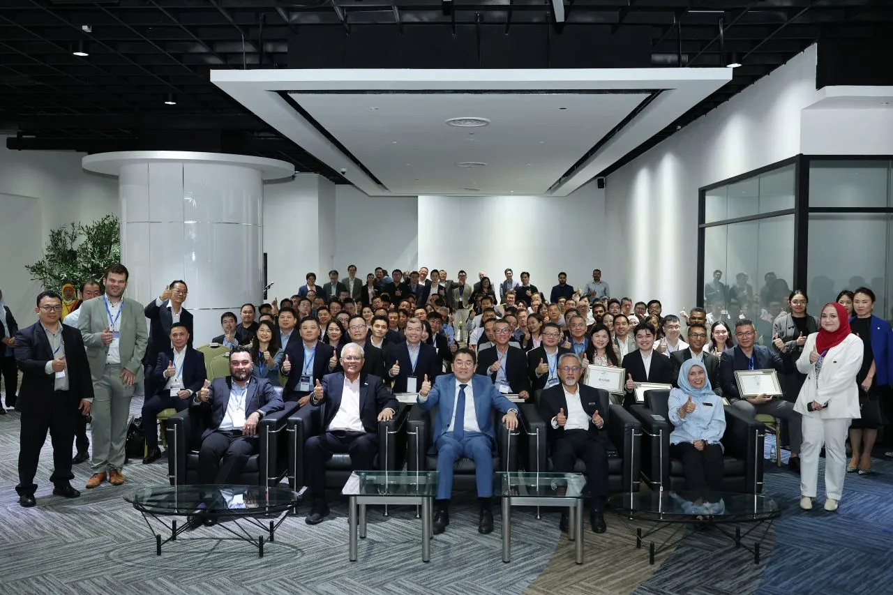 Knight Engineering SME MNC Connect 2026 Gold Sponsor Group Photo